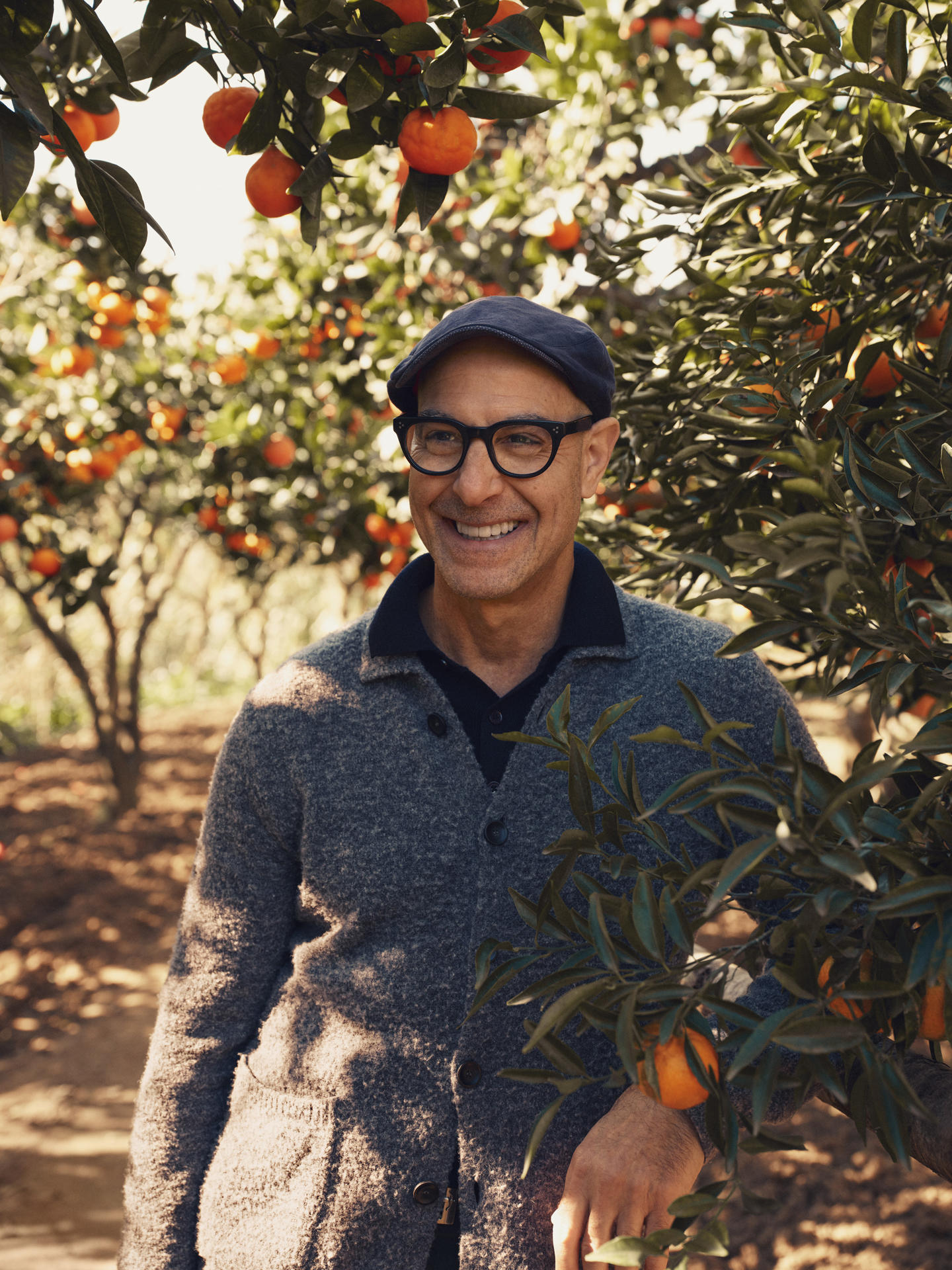 Fotograma cedido por National Geographic que muestra al actor estadounidense Stanley Tucci posando durante la producción de la serie documental 'Tucci en Italia' en Sicilia (Italia). EFE/ Matt Holyoak/ National Geographic /SOLO USO EDITORIAL/ NO VENTAS/ SOLO DISPONIBLE PARA ILUSTRAR LA NOTICIA QUE ACOMPAÑA (CRÉDITO OBLIGATORIO)