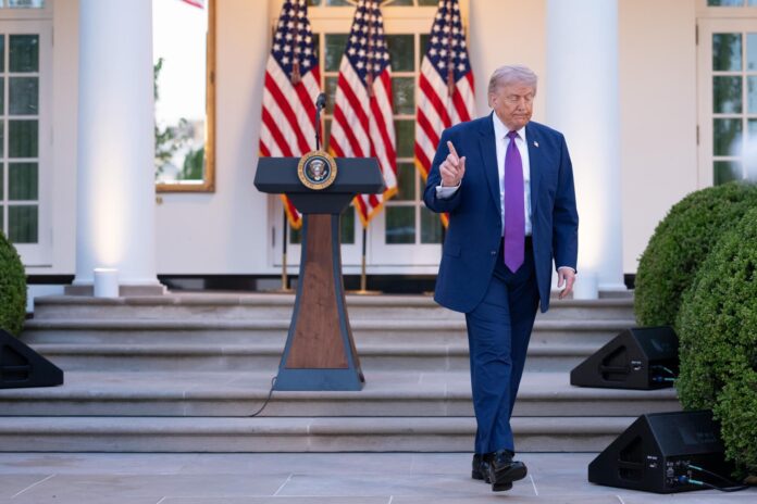 El presidente de Estados Unidos, Donald Trump. EFE/Aaron Schwartz
