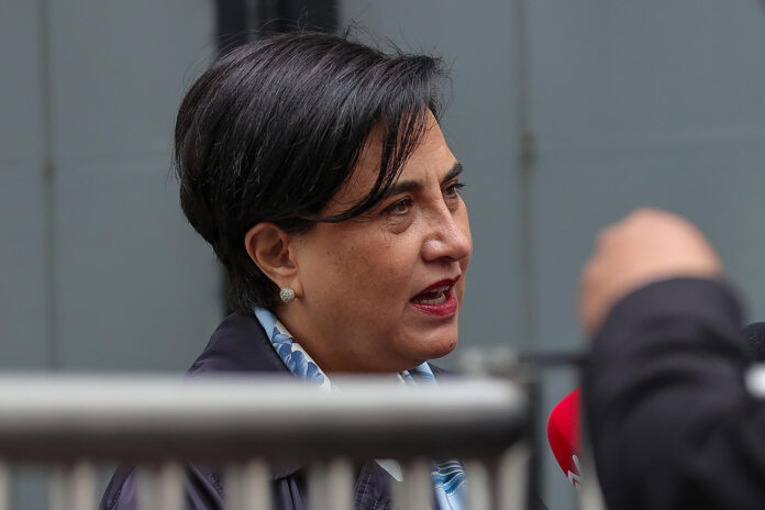 Fotografía de archivo de la ministra de Relaciones Exteriores y Movilidad Humana de Ecuador, Gabriela Sommerfeld, al atender a la prensa, en Quito (Ecuador). EFE/José Jácome

