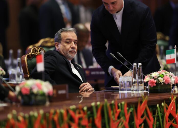 New Delhi (India), 14/05/2026.- El ministro de Exteriores de Irán, Seyed Abbas Araghchi, durante una reunión entre cancilleres en Nueva Delchi, India, convocada por el grupo de economías emergentes de los BRICS. EFE/EPA/RAJAT GUPTA
