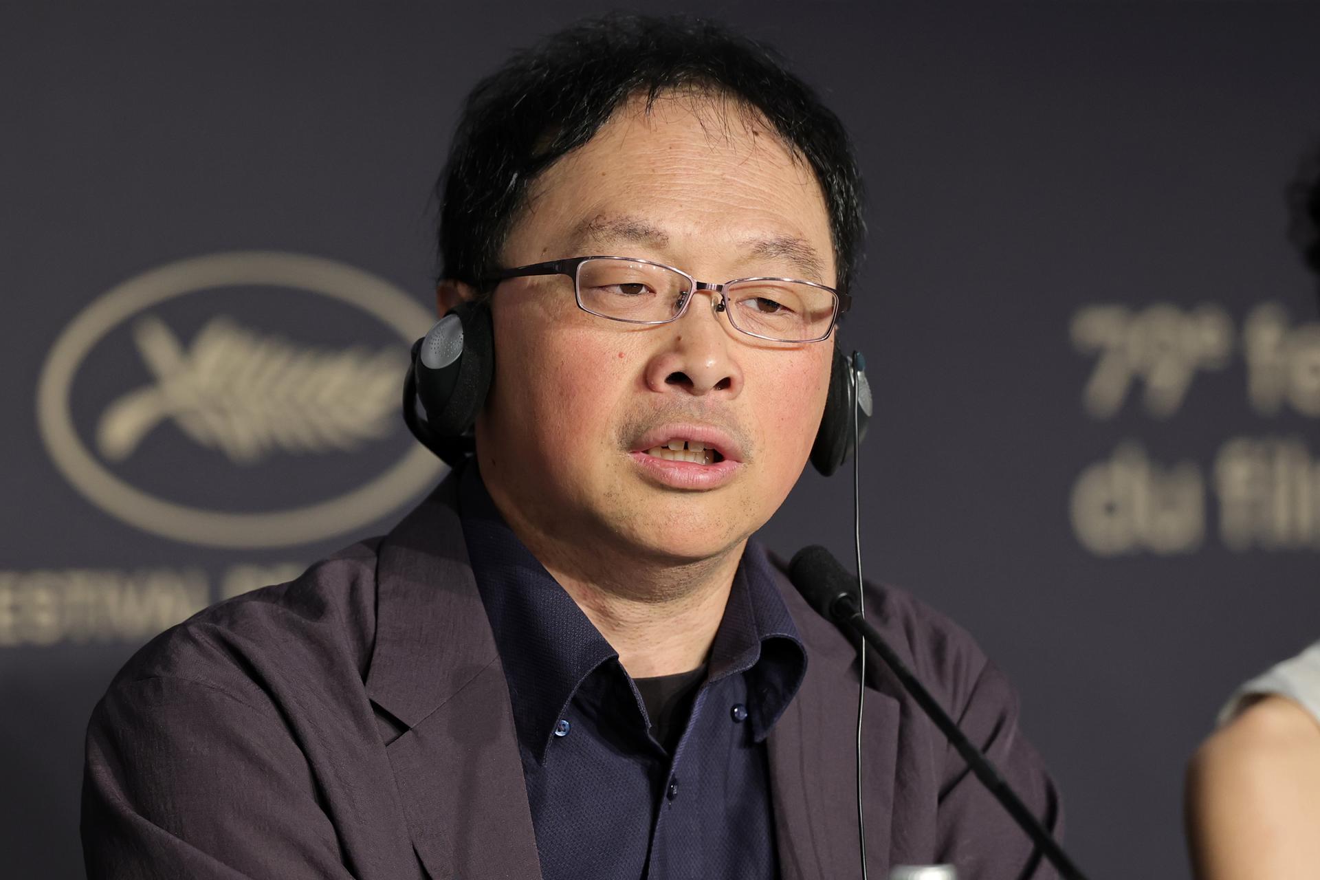 Koji Fukada asiste a la rueda de prensa de 'NagiNotes' durante el 79º Festival de Cine de Cannes, en Cannes, Francia, el 14 de mayo de 2026. El festival de cine se celebra del 12 al 23 de mayo de 2026. (Cine, Francia) EFE/EPA/NEILSON BARNARD / POOL
