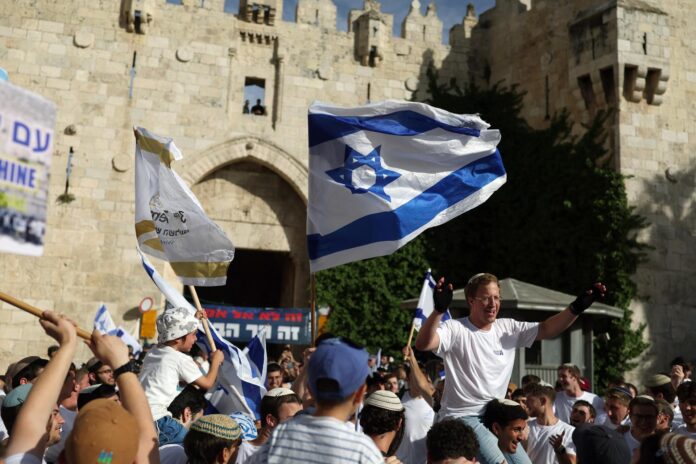 Israelíes de derecha se reúnen para la 