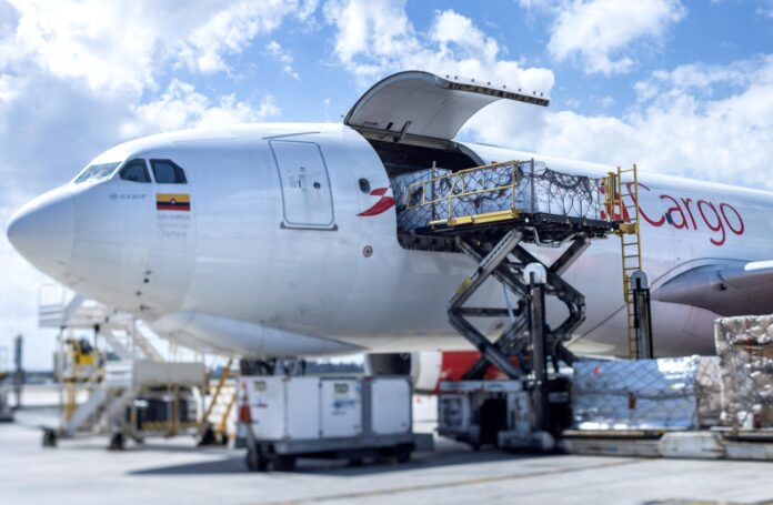 Fotografía de archivo del detalle de un avión de la aerolínea Tampa Cargo, del grupo Avianca, en Miami (FL, EE.UU.). EFE/Cristóbal Herrera
