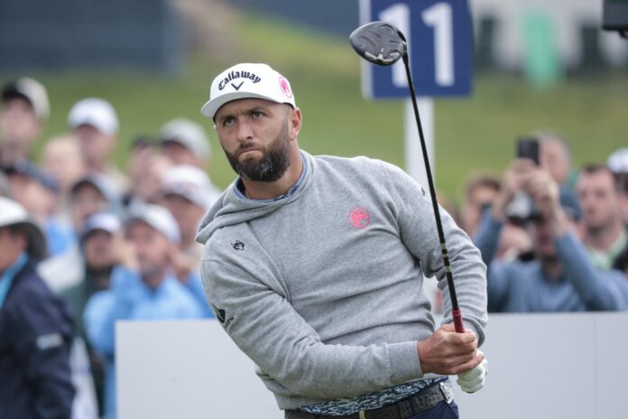 Jon Rahm terminó la primera ronda del Campeonato de la PGA con una tarjeta de uno bajo par (69 golpes). EFE/EPA/STEVEN M. FALK
