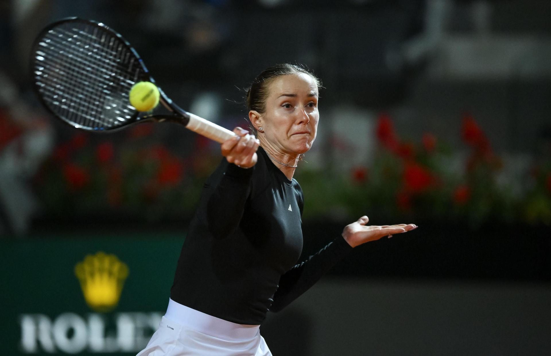 La ucraniana Elina Svitolina avanzó estes viernes a la final del WTA 1.000 de Roma, donde se enfrentará  con la estadounidense Coco Gauff, al derrotar a la polaca Iga Swiatek. EFE/EPA/ALESSANDRO DI MEO
La ucraniana Elina Svitolina avanzó estes viernes a la final del WTA 1.000 de Roma, donde se enfrentará  con la estadounidense Coco Gauff, al derrotar a la polaca Iga Swiatek. EFE/EPA/ALESSANDRO DI MEO
