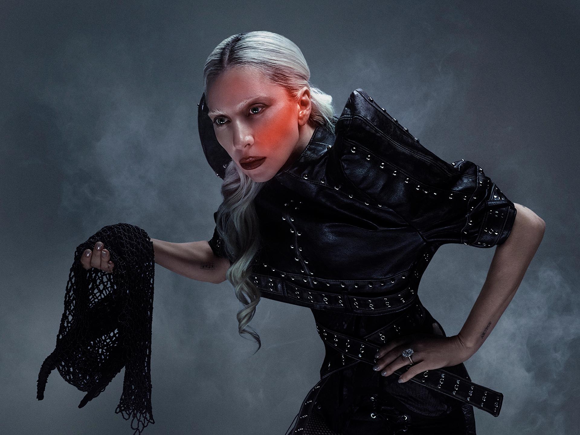 Fotografía cedida por Apple Music que muestra a la estrella estadounidense Lady Gaga quien presenta para Apple Music Live 'MAYHEM: Requiem', una reinterpretación de su séptimo disco de estudio en solitario. EFE/ Apple Music