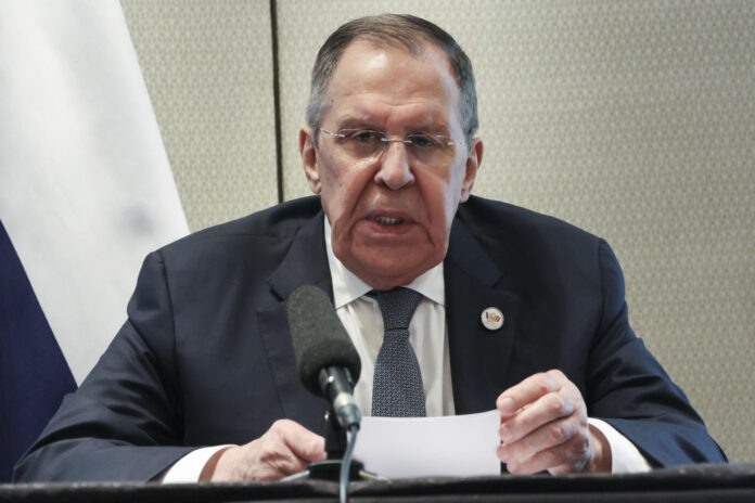 NUEVA DELHI, 15/05/2026.- El ministro ruso de Exteriores, Serguéi Lavrov, afirmó este viernes que Estados Unidos está utilizando con Irán la misma estrategia que empleó contra Nicolás Maduro para controlar recursos energéticos durante una rueda de prensa en Nueva Delhi.
EFE/ Marta Teixidó
