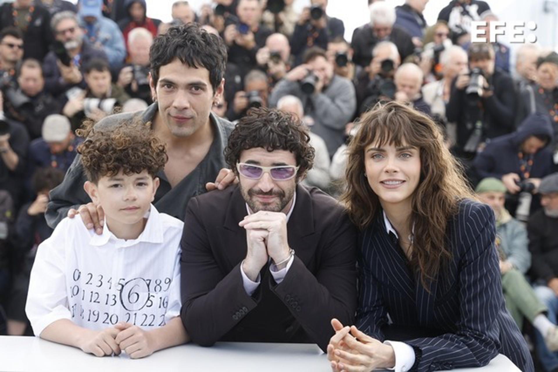 El elenco de 'Club Kid' en la 79 edición del Festival de Cannes. EFE/EPA/SEBASTIEN NOGIER
