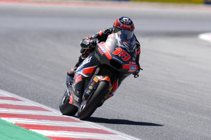 El piloto español de Moto2 Manuel González, este fin de semana en el circuito de Barcelona-Cataluña. EFE/Siu Wu
