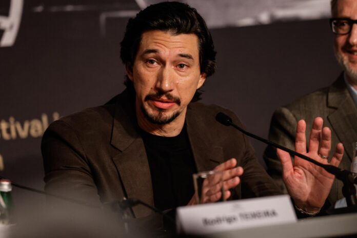 CANNES (Francia), 17/05/2026.- Adam Driver en la presentación de la película 'Paper Tiger' durante la 79 edición del Festival de Cannes, que concluye el 23 de mayo. EFE/EPA/TERESA SUAREZ/ POOL
