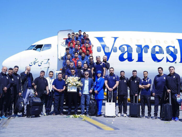 Imagen difundida este lunes por la agencia de noticias iraní IRNA que muestra a la selección nacional de fútbol de Irán antes de partir hacia Turquía, donde realizará una concentración de preparación para su participación en el Mundial 2026. EFE/ Agencia De Noticias Irna  - SOLO USO EDITORIAL/SOLO DISPONIBLE PARA ILUSTRAR LA NOTICIA QUE ACOMPAÑA (CRÉDITO OBLIGATORIO) -
