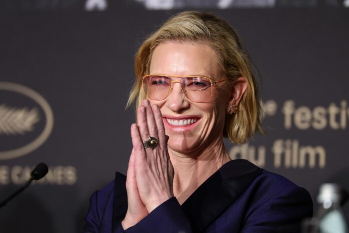 Cate Blanchett asiste a la conferencia de prensa del Fondo de Cine para Desplazados durante la 79.ª edición del Festival de Cannes este lunes. EFE/ Adnreas Rentz / POOL

