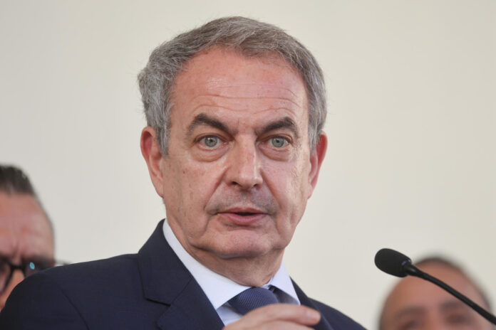 El expresidente del Gobierno español José Luis Rodríguez Zapatero en una imagen de archivo. EFE/ Miguel Gutiérrez
