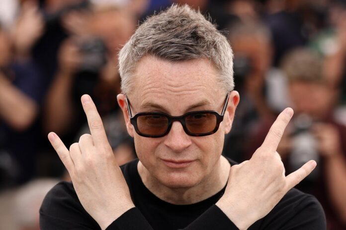 El director Nicolas Winding Refn asiste a la sesión fotográfica de 'Her Private Hell' durante el 79º Festival de Cine de Cannes, en Cannes, Francia, el 19 de mayo de 2026. El festival se celebra del 12 al 23 de mayo de 2026. (Cine, Francia) EFE/EPA/TERESA SUAREZ
