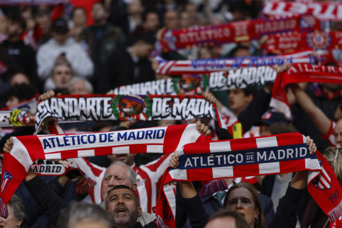 Vista de la afición del Atlético de Madrid en el Metropolitano, en una foto de archivo.-EFE/ Sergio Pérez
