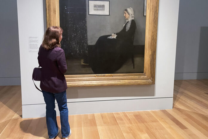 Vista de una de las obras expuestas en la Tate Modern en Londres, Reino Unido, durante la presentación de la exposición dedicada al pintor inglés James McNeill Whistler. EFE/Luis Campello
