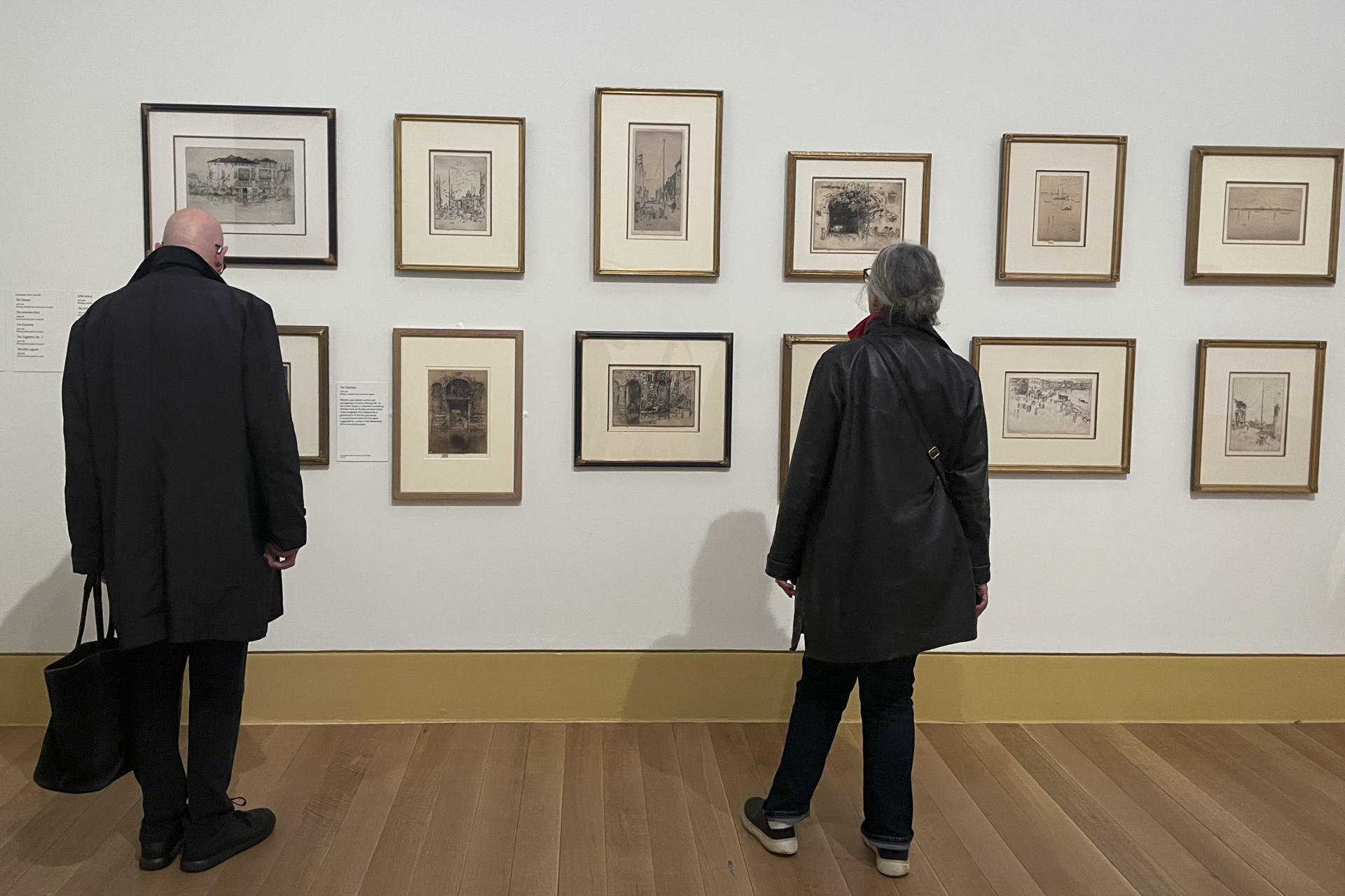 - Vista de algunas de las obras expuestas en la Tate Modern en Londres, Reino Unido, durante la presentación de la exposición dedicada al pintor inglés James McNeill Whistler. EFE/Luis Campello
