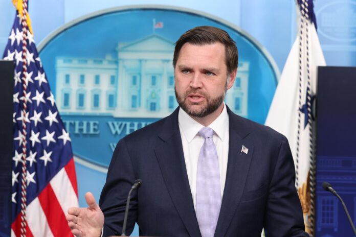 Fotografía del vicepresidente de Estados Unidos, JD Vance. EFE/Samuel Corum
