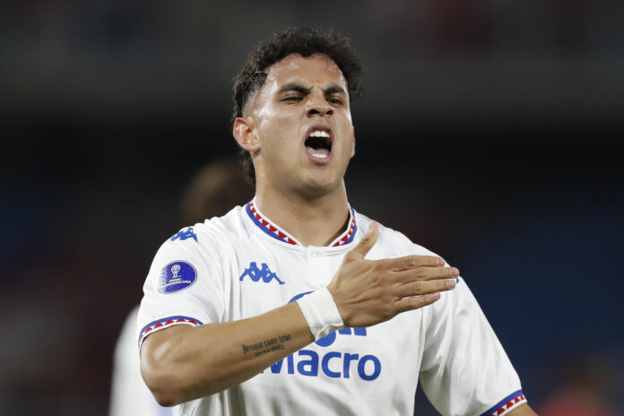 David Romero, de Tigre, celebra un gol en la Copa Sudamericana ante el América de Cali en el estadio Pascual Guerrero en Cali (Colombia). EFE/Ernesto Guzmán
