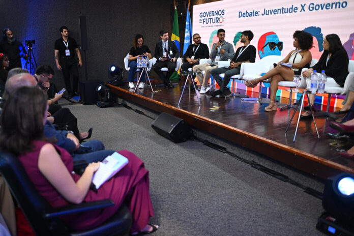 El foro, organizado por el PNUD con el apoyo de la Agencia EFE, reúne a un centenar de jóvenes preocupados con el estado de la democracia. EFE/André Borges
