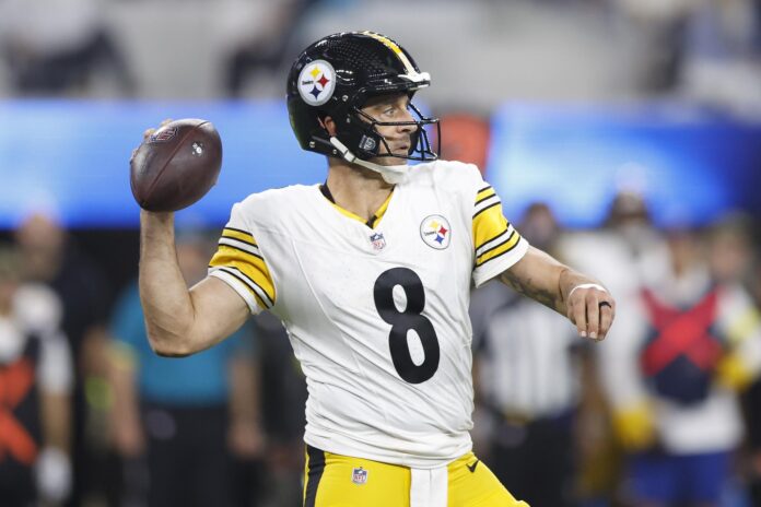 Fotografía de archivo del 9 de noviembre de 2025 en la que se observa al mariscal de campo de los Pittsburgh Steelers, Aaron Rodgers. EFE/CAROLINE BREHMAN
