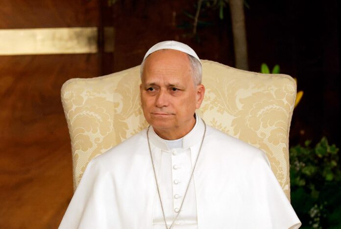 Fotografía del 14 de mayo de 2026 del papa León XIV durante su visita a la Universidad La Sapienza de Roma, Italia. EFE/EPA/GIUSEPPE LAMI
