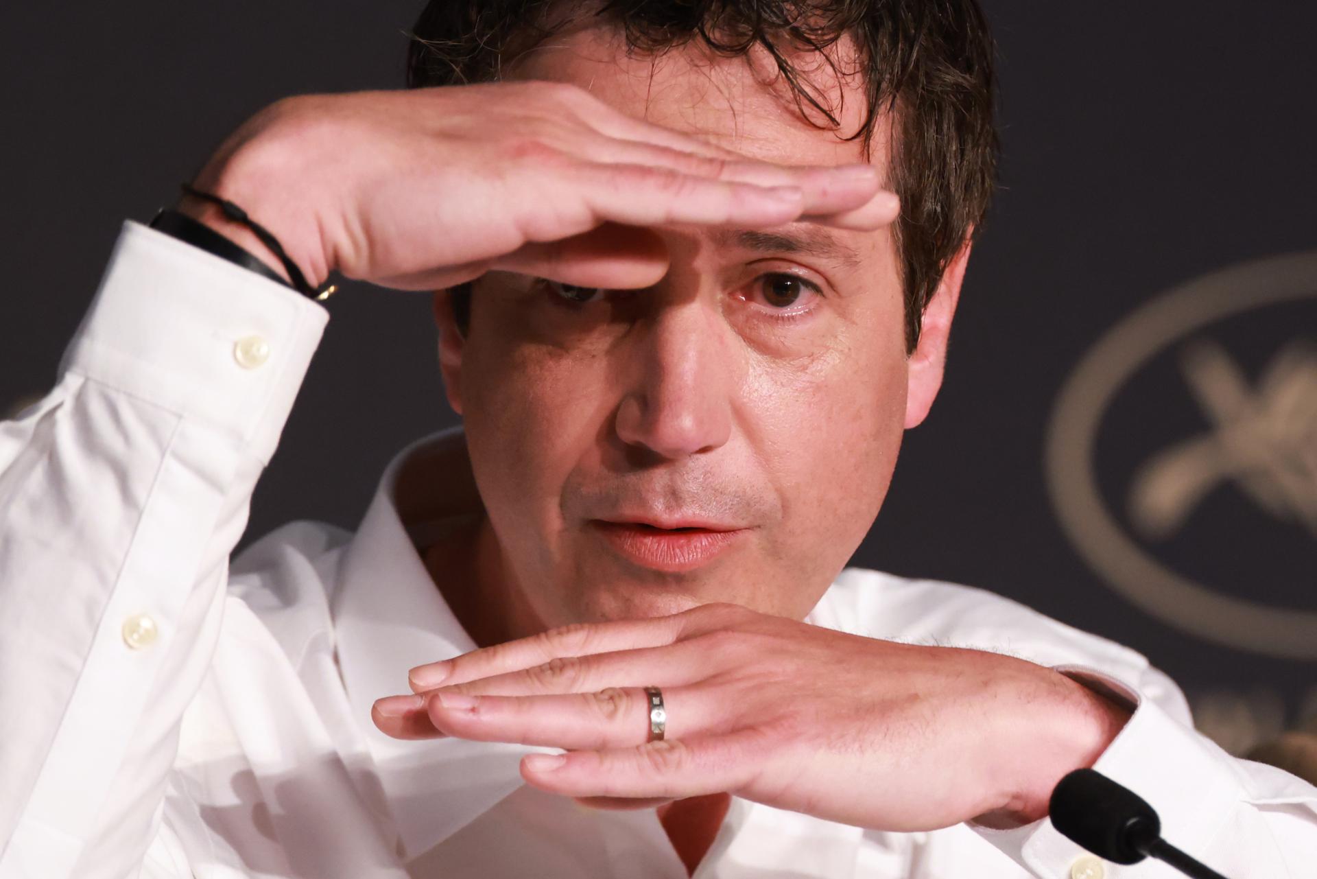 - El director Antonin Baudry asiste a la rueda de prensa de 'La Bataille De Gaulle : L’age De Fer' durante el 79º Festival de Cine de Cannes, en Cannes, Francia, el 21 de mayo de 2026. El festival de cine se celebra del 12 al 23 de mayo de 2026. (Cine, Francia) EFE/EPA/CLEMENS BILAN / POOL
