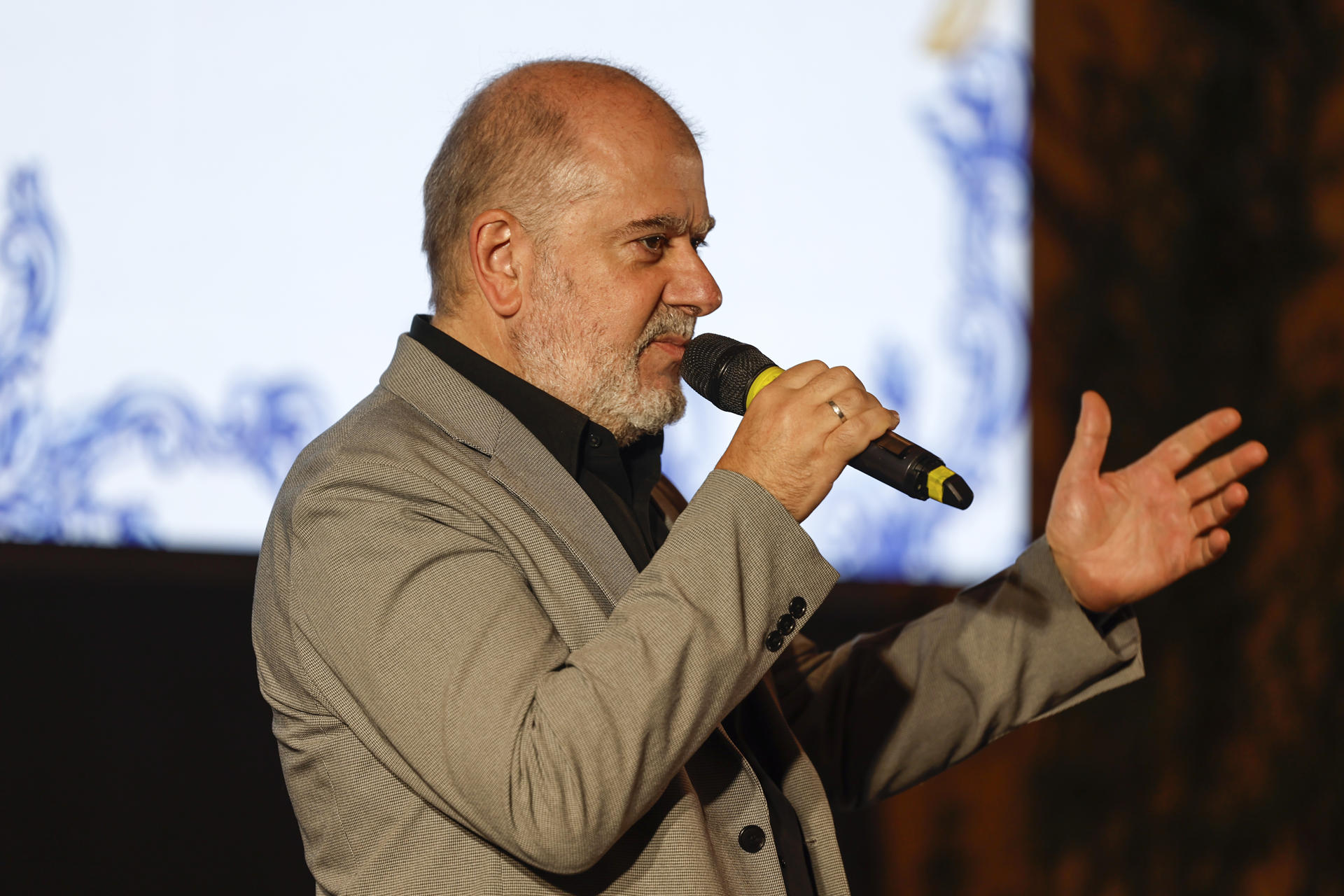 El director general de la Vocento Gastronomía, Benjamín Lana, habla durante su conferencia en el evento 'Spain Fusion: The Premium Experience' este jueves, en Río de Janeiro (Brasil). EFE/ Antonio Lacerda
