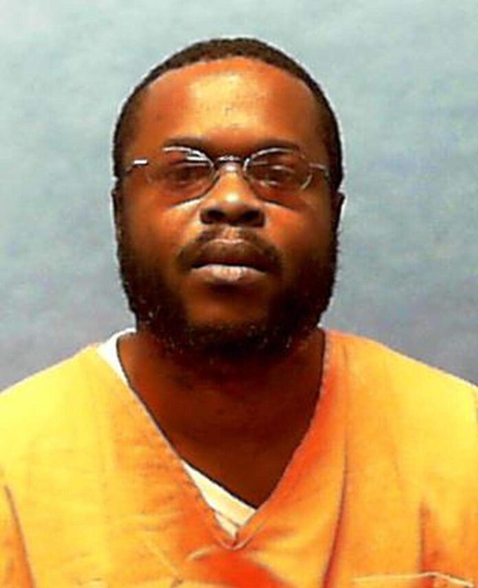 Fotografía sin fecha especificada cedida que muestra al asesino Richard Knight. EFE/ Departamento de Correcciones de Florida
