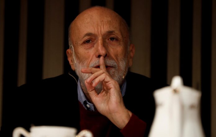 Carlo Petrini, fundador de Slow Food, defensor de la alimentación sana y sostenible, en una imagen de archivo. EFE/Javier Etxezarreta
