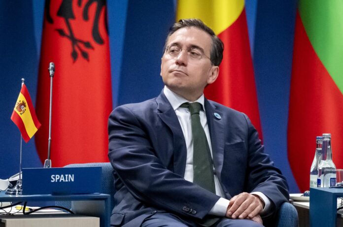 El ministro de Asuntos Exteriores de España, José Manuel Albares, en la 'mesa redonda' con el Consejo del Atlántico Norte en la reunión de Ministros de Exteriores de la OTAN en Sea U en Helsingborg, Suecia, este viernes 22 de mayo de 2026. (España, Suecia) EFE/EPA/JOHAN NILSSON/TT SWEDEN OUT

