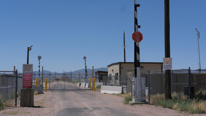 Fotografía de archivo de la entrada del Área 51 en Nevada (Estados Unidos). EFE/ Guillermo Azábal
