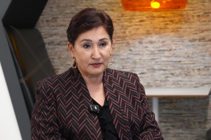 La exfiscal general de Guatemala Thelma Aldana habla en una entrevista con EFE este jueves, en Washington (Estados Unidos). EFE/ Octavio Guzmán
