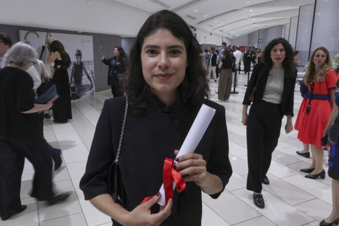 .- La actriz Daniela Marín Navarro, ganadora del premio Una cierta mirada a la mejor interpretación de la 79 edición del Festival de Cannes por su papel en 'Siempre soy tu animal materno'. Las costarricenses Daniela Marín Navarro y Mariangel Villegas y la mexicana Marina de Tavira lograron conjuntamente este viernes el premio a la mejor interpretación femenina de la sección Una cierta mirada del Festival de Cannes por 'Siempre soy tu animal materno', dirigida por Valentina Maurel. EFE/ Edgar Sapiña Manchado

