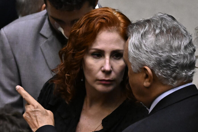 Fotografía de archivo de la exdiputada bolsonarista Carla Zambelli. EFE/Andre Borges
