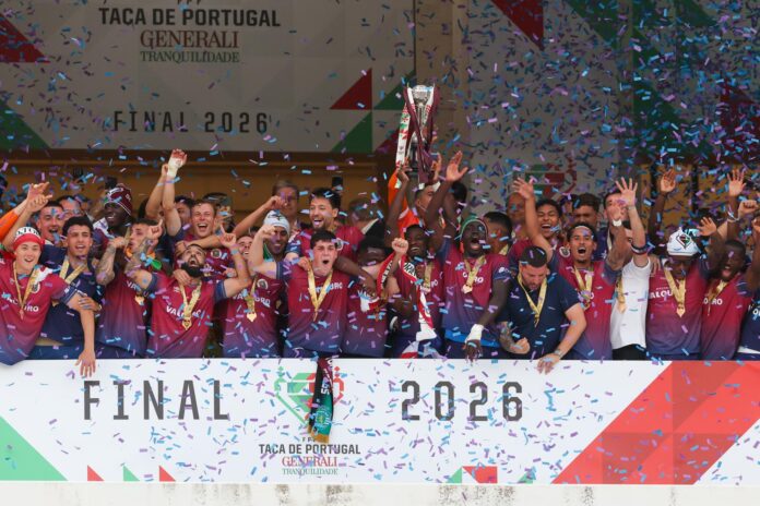 Los jugadores del Torreense celebra la victoria en el National Stadium, Oeiras, Portugal. EFE/EPA/TIAGO PETINGA
