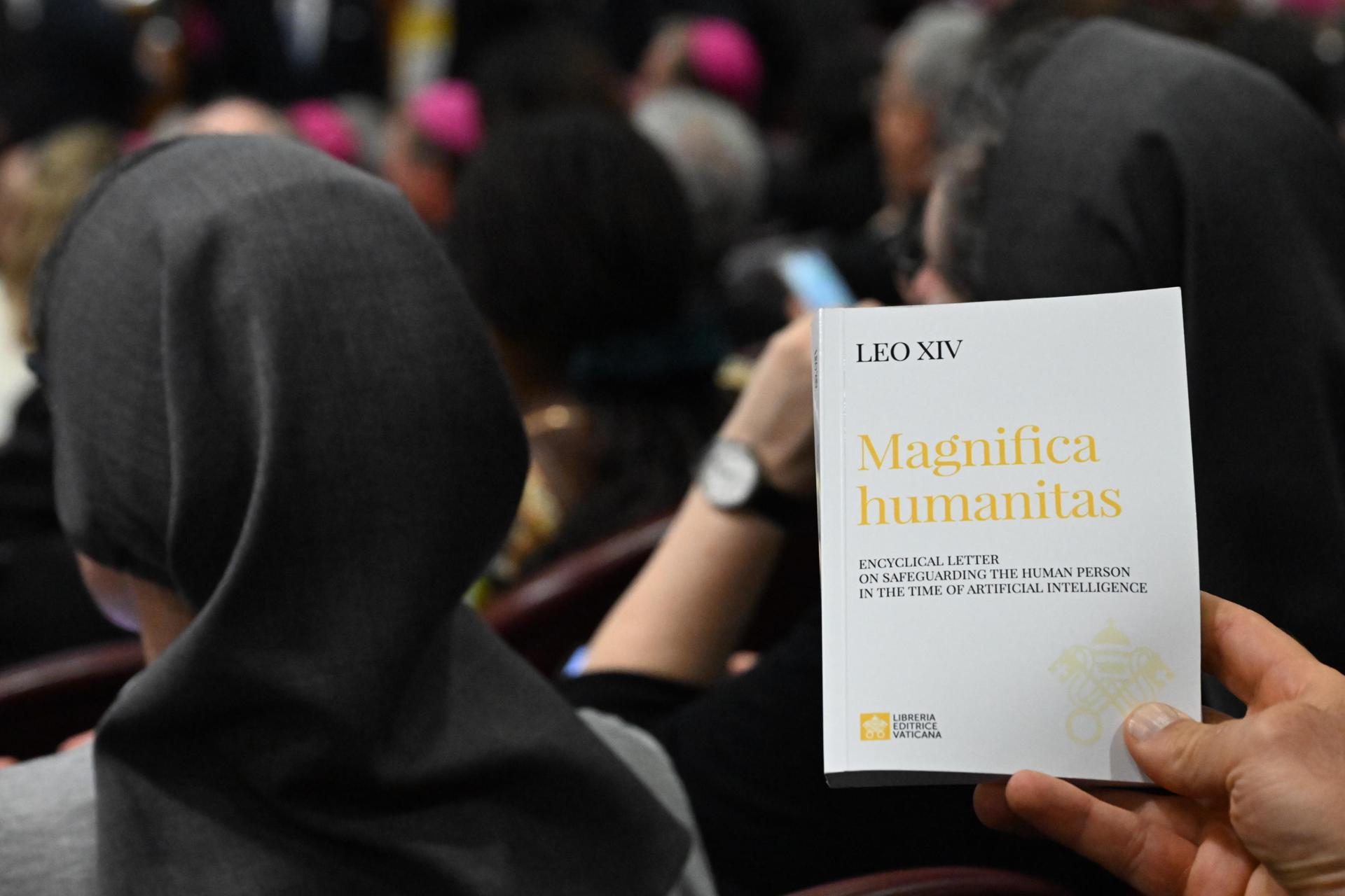 EFE/EPA/MAURIZIO BRAMBATTI
