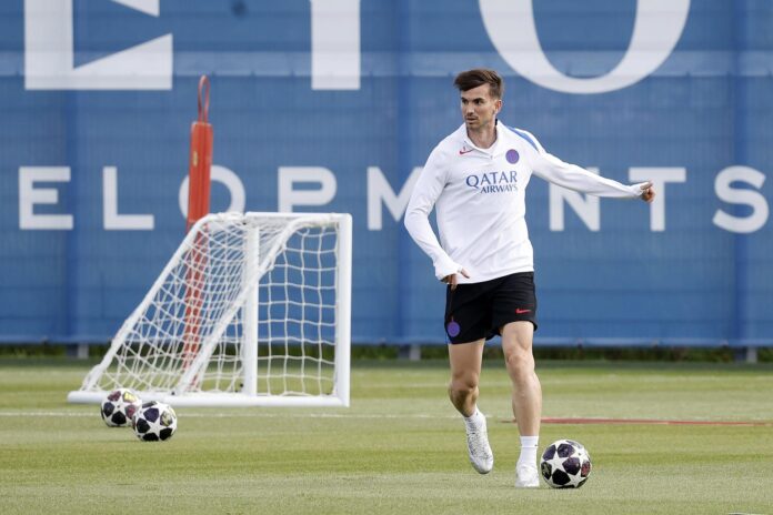 El jugador Fabian Ruiz durante un entrenamiento con el PSG, el pasado día 20. EFE/EPA/YOAN VALAT

