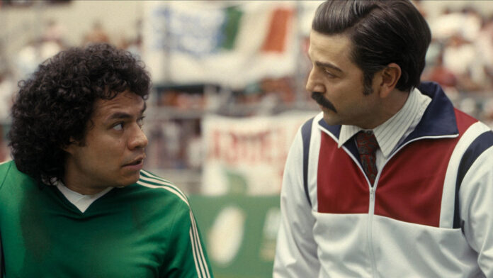 Fotografía cedida este lunes por la plataforma Netflix, que muestra un fotograma de la película 'México 86'. EFE/Netflix/SOLO USO EDITORIAL/NO VENTAS/SOLO DISPONIBLE PARA ILUSTRAR LA NOTICIA QUE ACOMPAÑA(CRÉDITO OBLIGATORIO)
