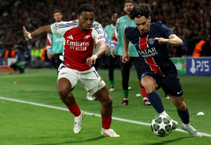 Vitinha regatea a Timber en las semifinales de la Liga de Campeones de la pasada temporada. EFE/EPA/MOHAMMED BADRA
