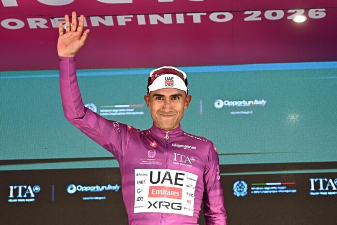 El ecuatoriano Jhonatan Narváez (UAE), líder de la 