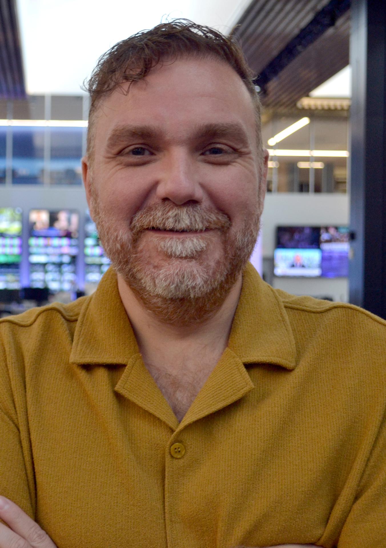 Fotografía del 16 de mayo de 2026 del productor ejecutivo de 'Operación Triunfo' en Telemundo, Fernando Lorente, posando durante una entrevista con EFE en Miami (Estados Unidos). EFE/ Antoni Belchi