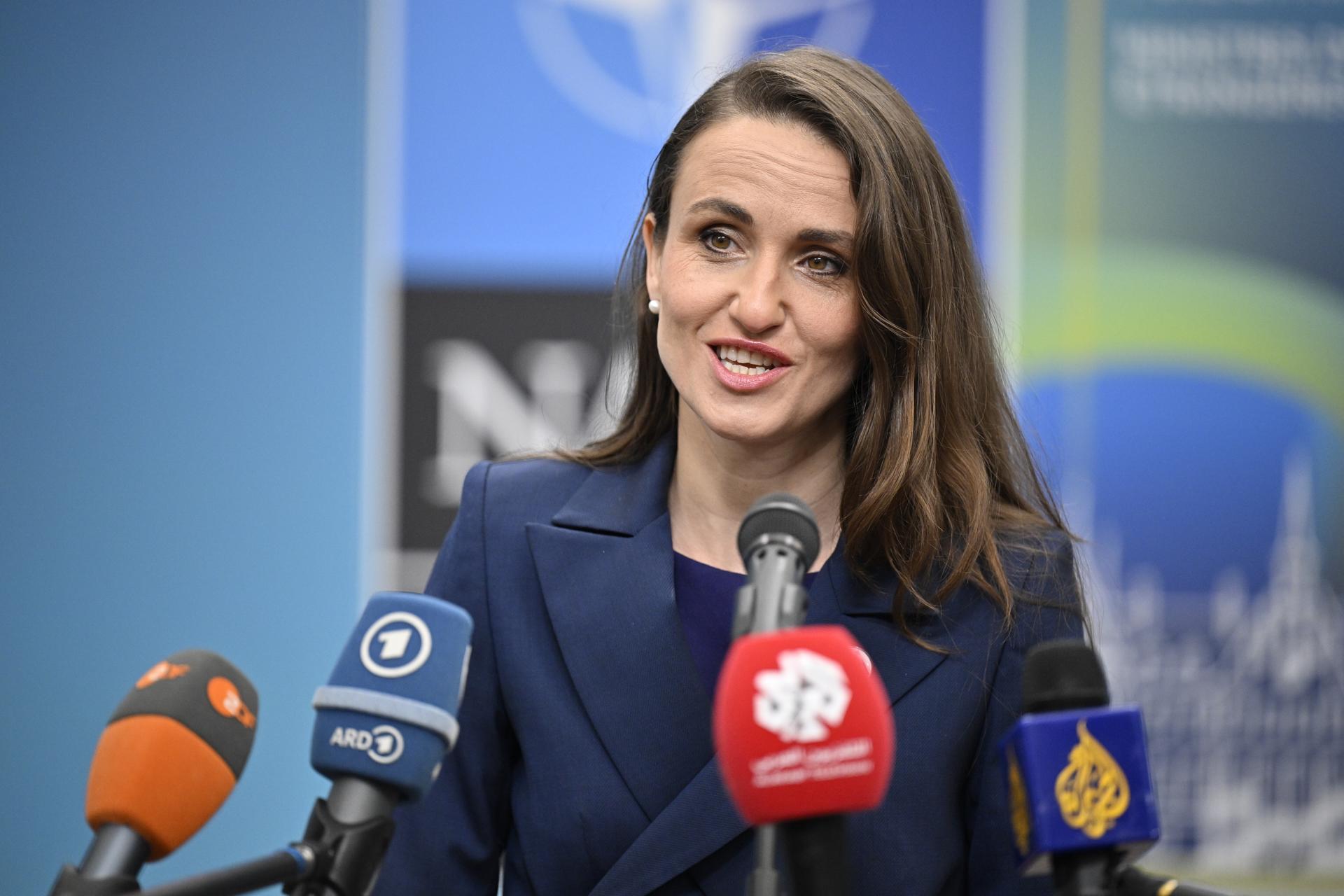 La ministra de Exteriores de Rumanía, Oana Toiu, habla antes de la reunión de ministros de Exteriores de la OTAN en Sea U, en Helsingborg (Suecia), el 22 de mayo de 2026. (Rumanía, Suecia) EFE/EPA/JOHAN NILSSON/TT SWEDEN OUT
////////// HELSINGBORG (Sweden), 22/05/2026.- Romania's Foreign Minister Oana Toiu speaks at the doorstep of the NATO Foreign Ministers' meeting at Sea U in Helsingborg, Sweden, 22 May 2026. (Rumanía, Suecia) EFE/EPA/JOHAN NILSSON/TT SWEDEN OUT
