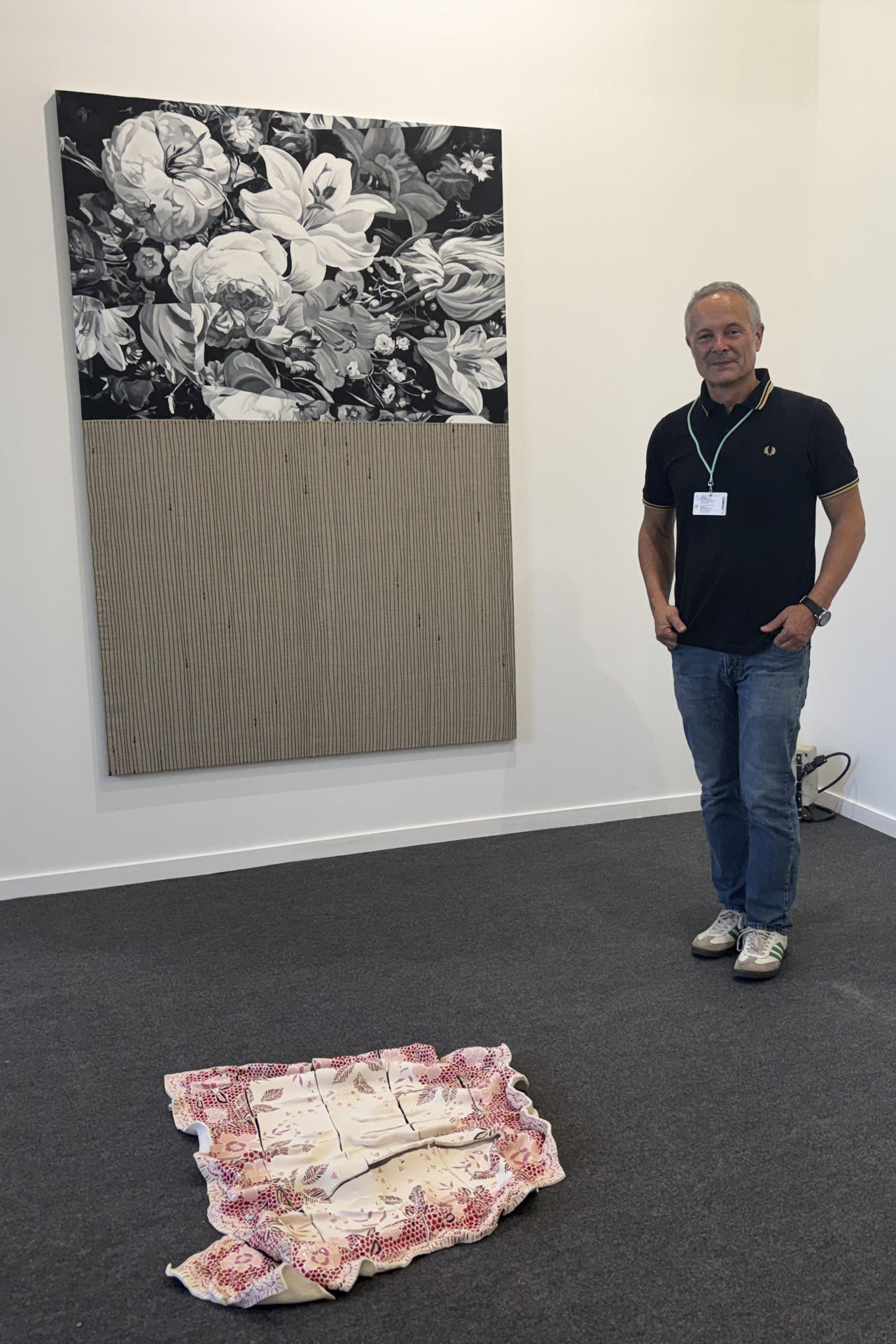 Vista de las galerías españolas y latinoamericanas presentes en la feria de arte contemporáneo ARCOlisboa este viernes. Bordados, cerámica y tejidos son algunas de las temáticas más repetidas en la propuesta de las galerías españolas y latinoamericanas presentes en la 9º edición de ARCOlisboa, quienes han apostado por las artistas para abordar temas diversos como los abusos, la cotidianidad o el reconocimiento. EFE/ Blas Díaz
