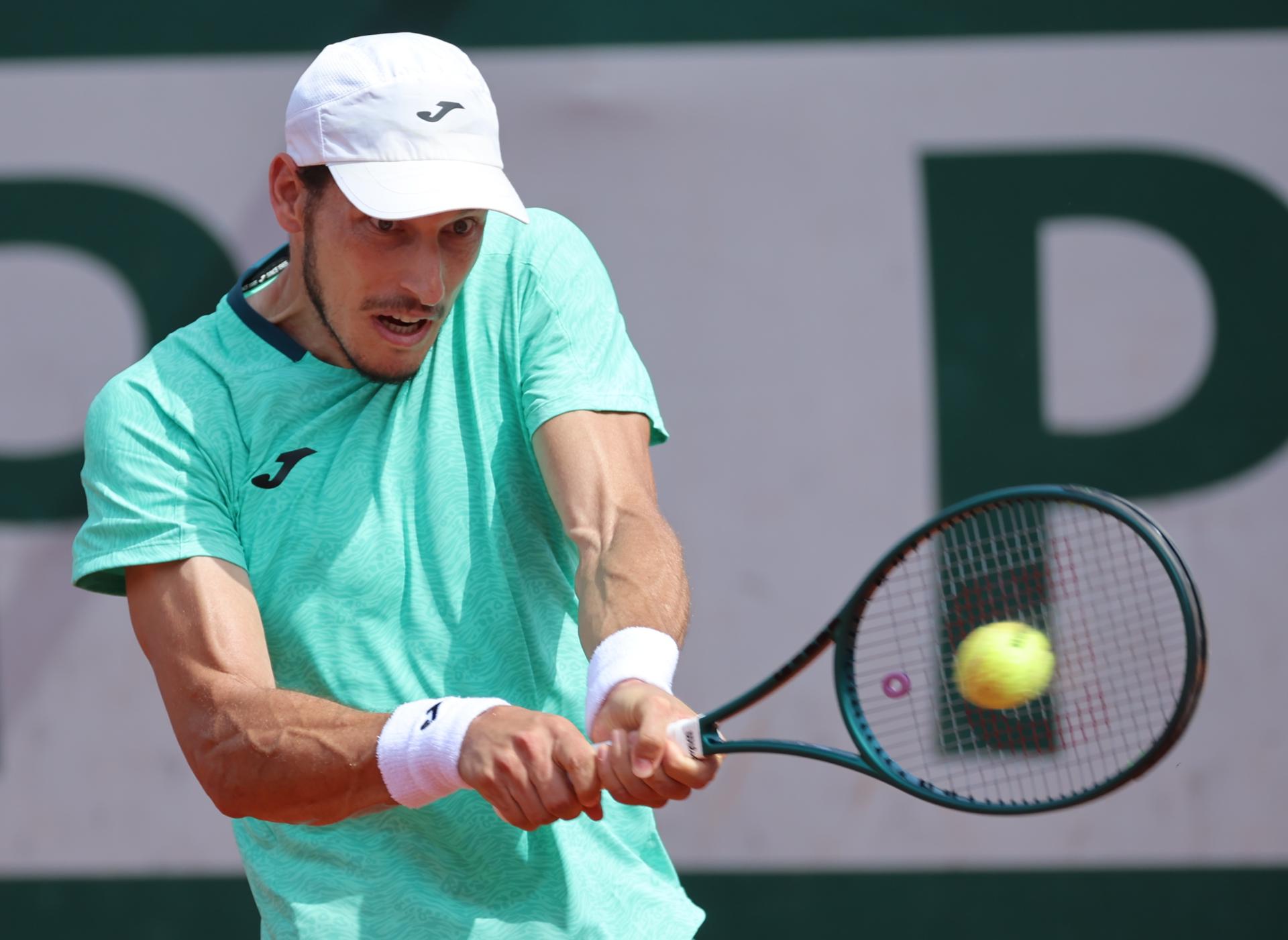El español Pablo Carreño durante su partido ante el argentino Thiago Tirante, correspondiente a la tercera ronda de Roland Garros, este viernes.EFE/EPA/CHRISTOPHE PETIT TESSON
