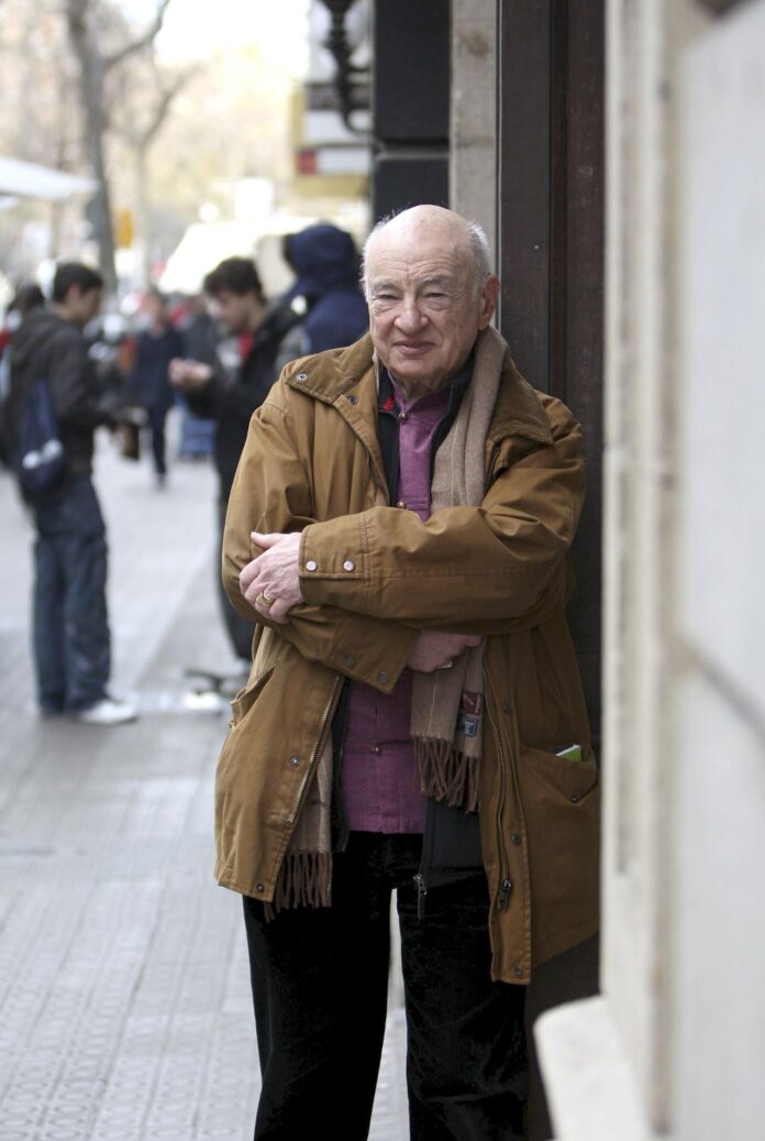 Foto de archivo de 2009 del filósofo y sociólogo francés Edgar Morin, fallecido a los 104 años. EFE/Alberto Estévez
