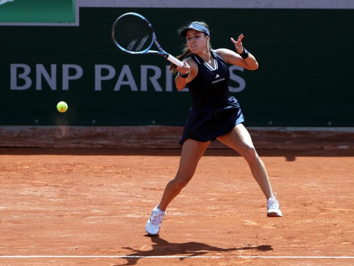 La colombiana Camila Osorio durante su participación Roland Garros EFE/EPA/TERESA SUAREZ
