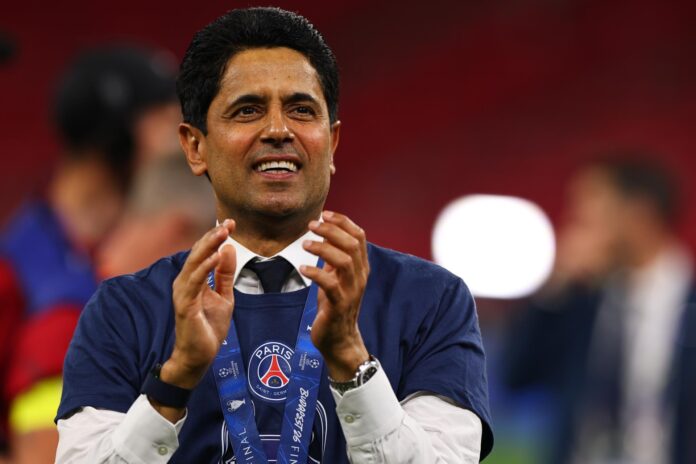 El presidente del PSG Nasser Al-Khelaifi celebra el título de la Liga de Campeones UEFA entre Paris Saint-Germain y Arsenal en el estadio Puskas Arena en Budapest, Hungría. EFE/EPA/ANNA SZILAGYI
