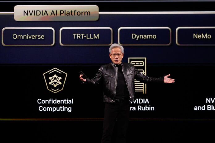 El director ejecutivo de Nvidia, Jensen Huang, habla en Taipéi, Taiwán. EFE/EPA/RITCHIE B. TONGO
