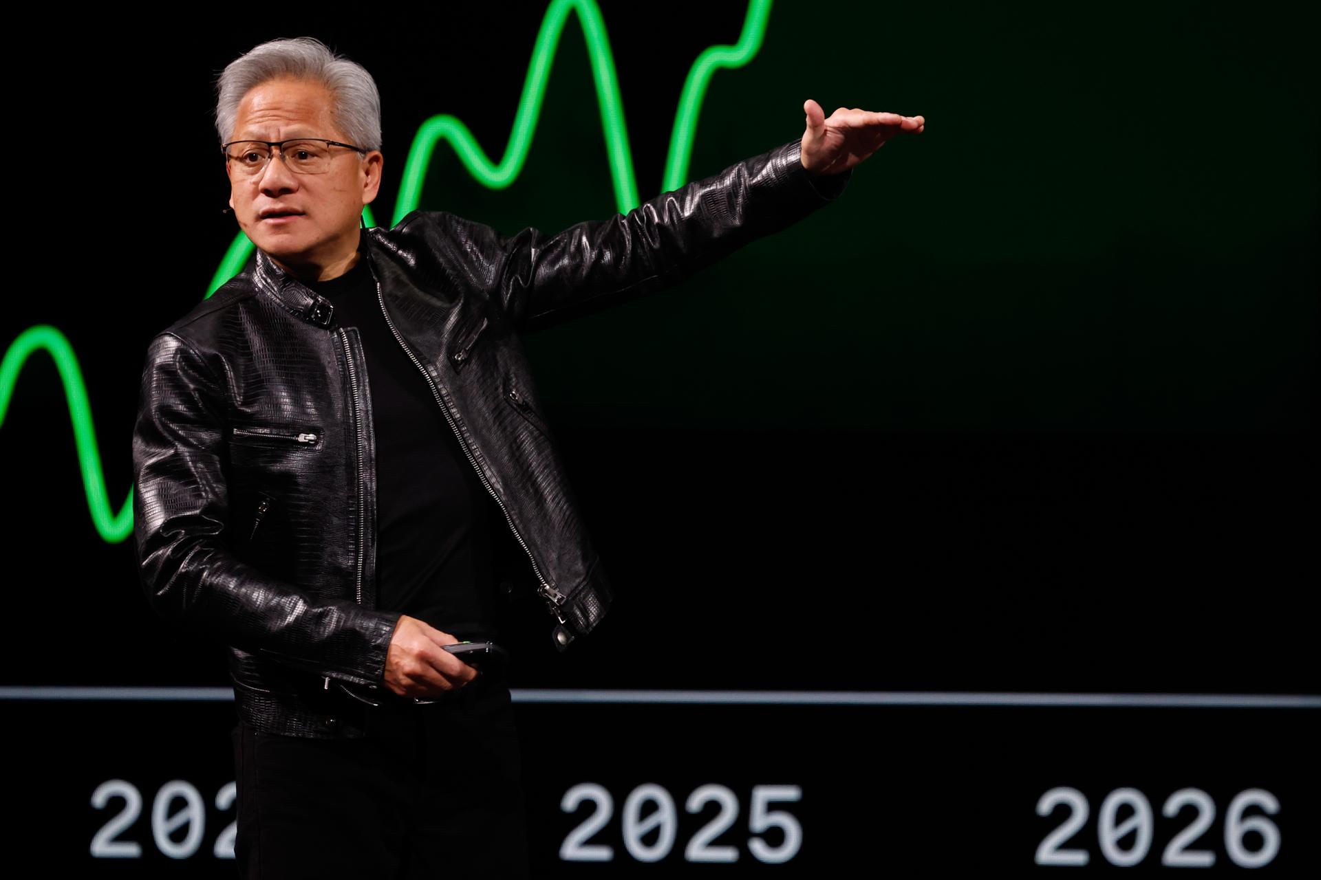 El director ejecutivo de Nvidia, Jensen Huang, habla en Taipéi, Taiwán. EFE/EPA/RITCHIE B. TONGO
